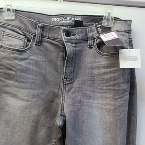 NWT! DKNY SOHO skinny Size 6 Faded Gray Jeans. Brand New.